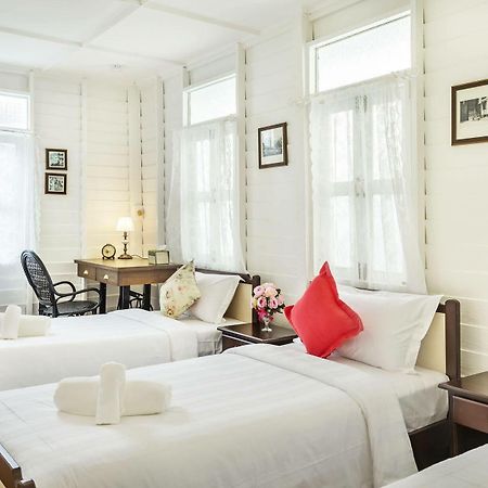 Baankachitpan Bangkok Hotel Экстерьер фото