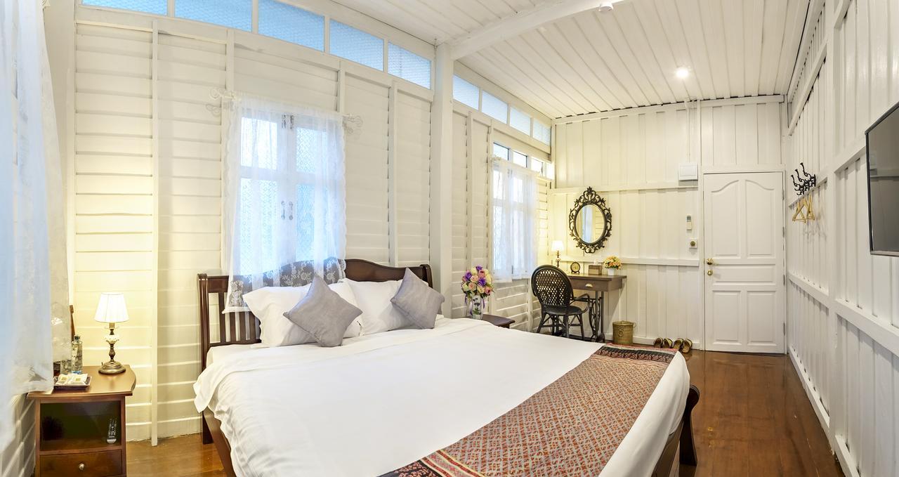 Baankachitpan Bangkok Hotel Экстерьер фото