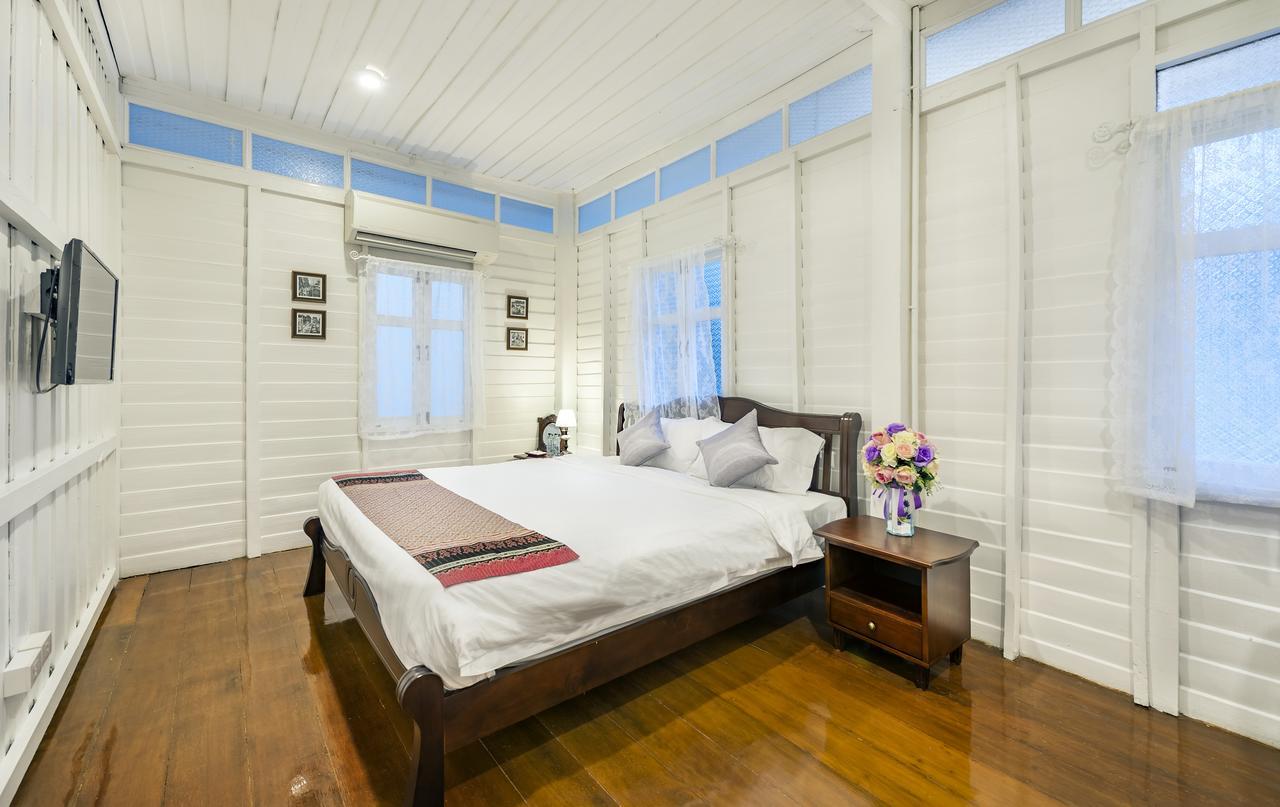 Baankachitpan Bangkok Hotel Экстерьер фото