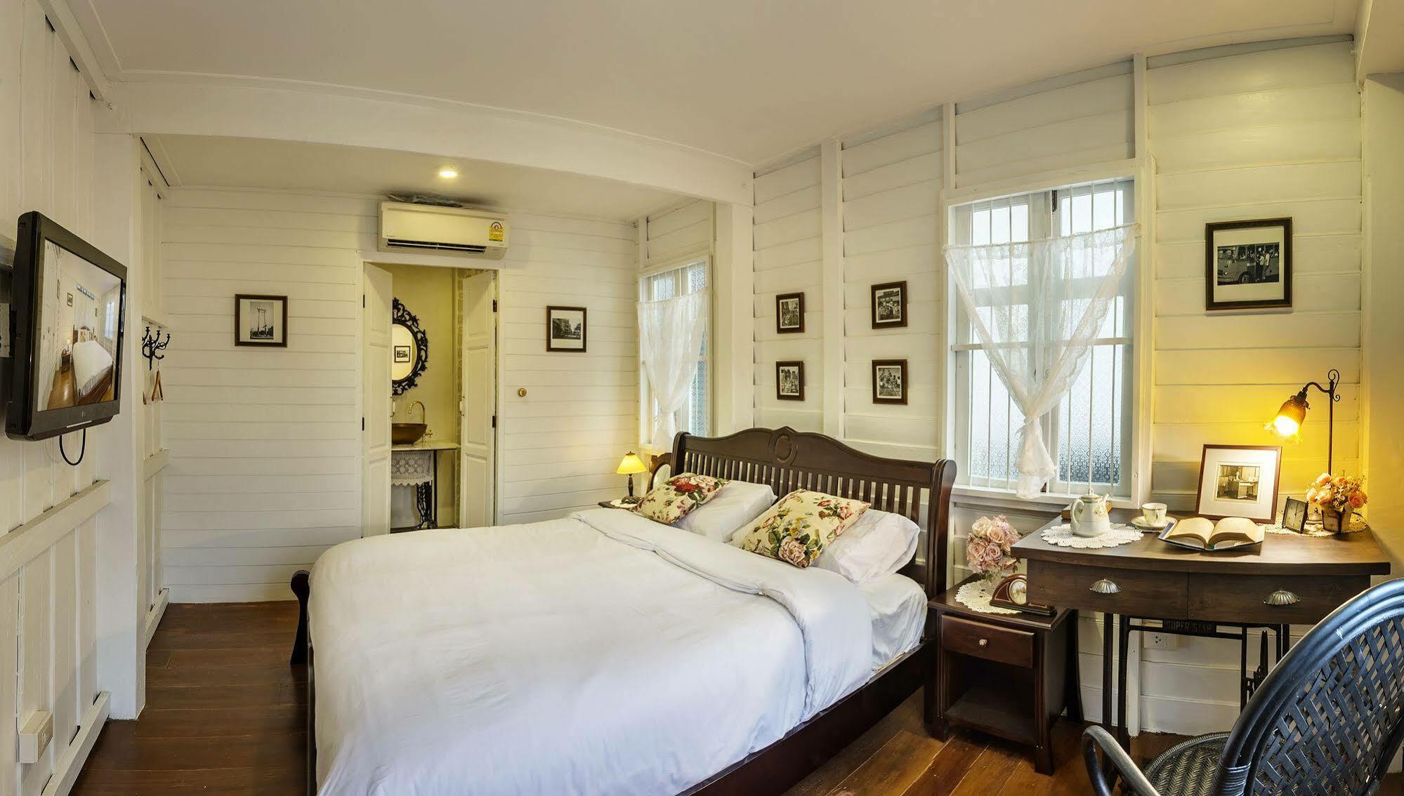 Baankachitpan Bangkok Hotel Экстерьер фото